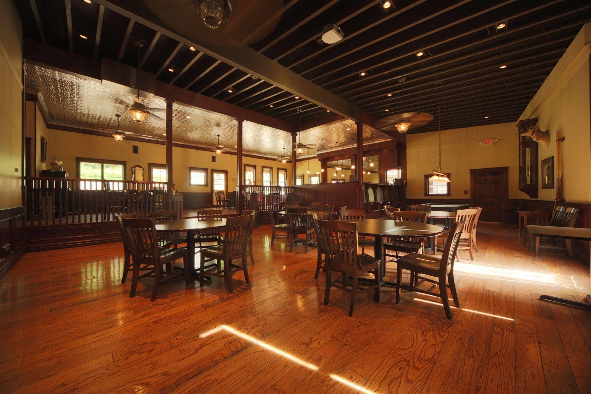 Hotel Cedar Creek New Haven Esterno foto